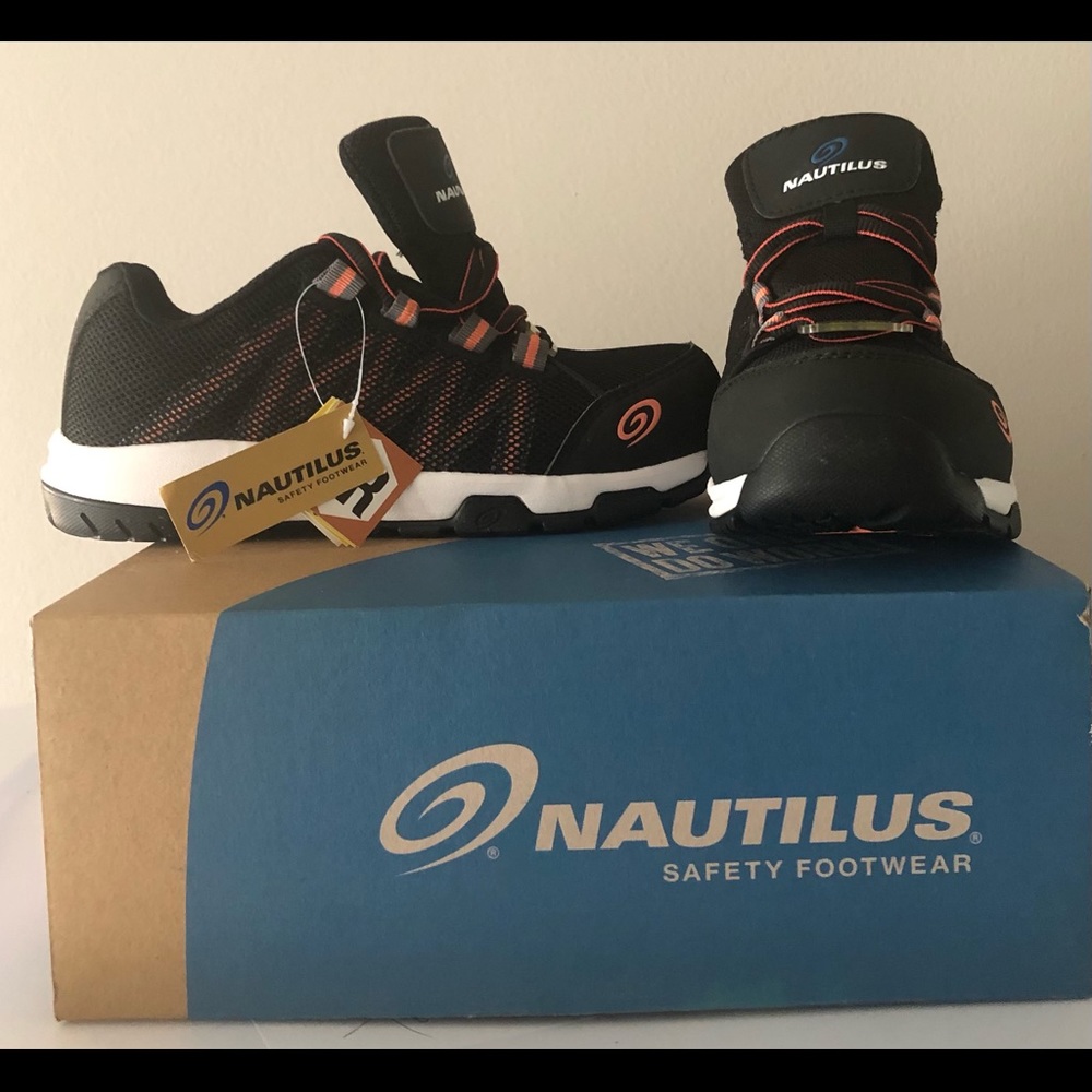 Nautilus Women Work Safety Shoes
